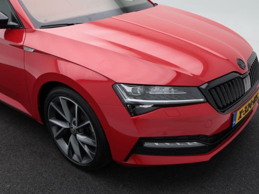 Skoda Superb Combi 1.5 TSi 150 Pk Automaat Sportline Business | Panoramadak | Trekhaak | Virtual Cockpit | Ada... ActivLease financial lease