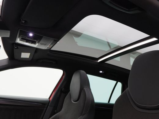 Skoda Superb Combi 1.5 TSi 150 Pk Automaat Sportline Business | Panoramadak | Trekhaak | Virtual Cockpit | Ada... ActivLease financial lease