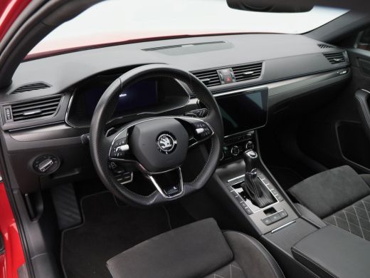 Skoda Superb Combi 1.5 TSi 150 Pk Automaat Sportline Business | Panoramadak | Trekhaak | Virtual Cockpit | Ada... ActivLease financial lease
