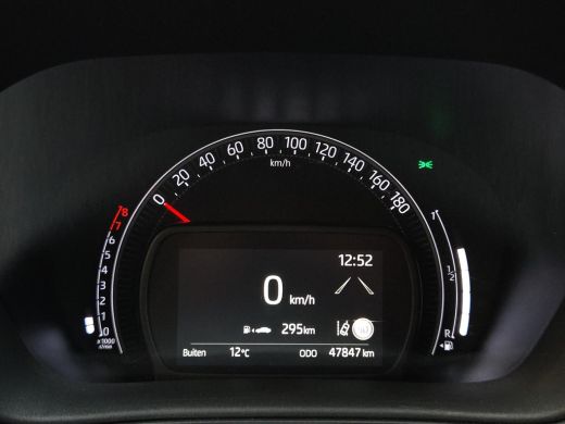 Toyota Aygo 1.0 VVT-i MT Play | Apple CarPlay / Android Auto | Adaptive Cruise | Rijklaarprijs incl. garantie | ActivLease financial lease