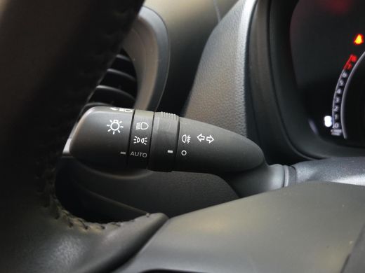 Toyota Aygo 1.0 VVT-i MT Play | Apple CarPlay / Android Auto | Adaptive Cruise | Rijklaarprijs incl. garantie | ActivLease financial lease