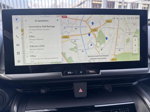 Toyota C-HR 2.0 Plug-in Hybrid 220 First Edition | 06-10141018 Voor meer informatie ActivLease financial lease