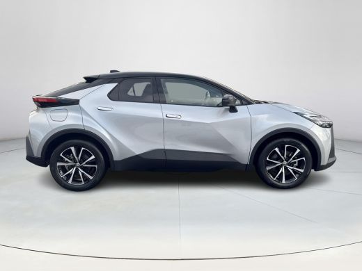 Toyota C-HR 2.0 Plug-in Hybrid 220 First Edition | 06-10141018 Voor meer informatie ActivLease financial lease