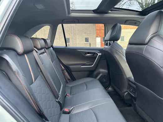 Toyota RAV4 2.5 Hybrid AWD ADVENTURE ActivLease financial lease