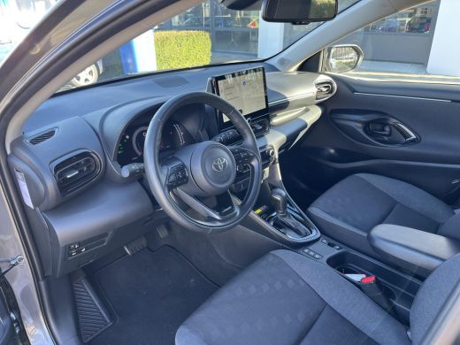 Toyota Yaris 1.5 Hybrid 115 Dynamic ActivLease financial lease