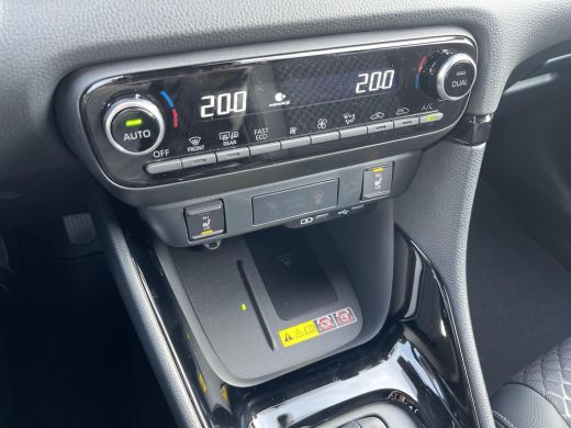 Toyota Yaris 1.5 Hybrid 130 Executive ActivLease financial lease