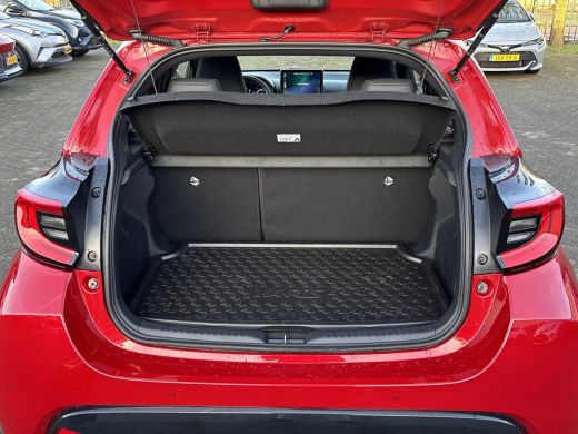 Toyota Yaris 1.5 Hybrid 130 Executive | Navigatie | Apple CarPlay/Android auto | Achteruitrijcamera ActivLease financial lease