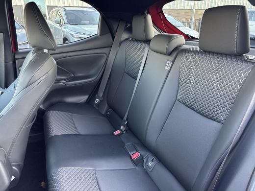 Toyota Yaris 1.5 Hybrid 130 Executive | Navigatie | Apple CarPlay/Android auto | Achteruitrijcamera ActivLease financial lease