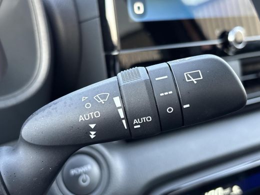 Toyota Yaris 1.5 Hybrid 130 Executive | Navigatie | Apple CarPlay/Android auto | Achteruitrijcamera ActivLease financial lease