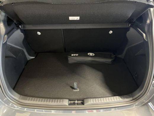 Toyota Yaris 1.5 Hybrid 130 GR Sport | GR Sport Plus Pack | &euro; 2.000 extra inruilwaarde | ActivLease financial lease