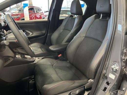 Toyota Yaris 1.5 Hybrid 130 GR Sport | GR Sport Plus Pack | &euro; 2.000 extra inruilwaarde | ActivLease financial lease