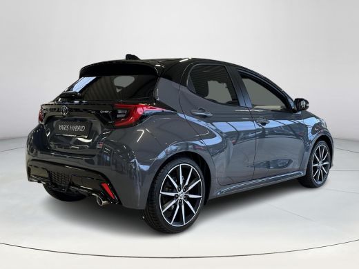 Toyota Yaris 1.5 Hybrid 130 GR Sport | GR Sport Plus Pack | &euro; 2.000 extra inruilwaarde | ActivLease financial lease