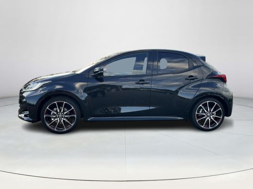 Toyota Yaris 1.5 Hybrid 130 GR Sport | Nieuw te bestellen | &euro; 2.000 extra inruilwaarde | ActivLease financial lease