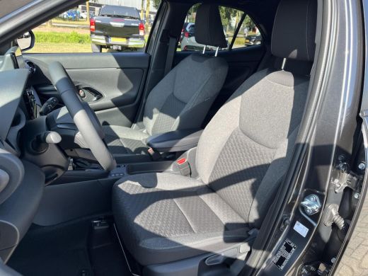 Toyota Yaris Cross 1.5 Hybrid 115 Dynamic + comfort pack | &euro; 2.000 extra inruilwaarde | ActivLease financial lease