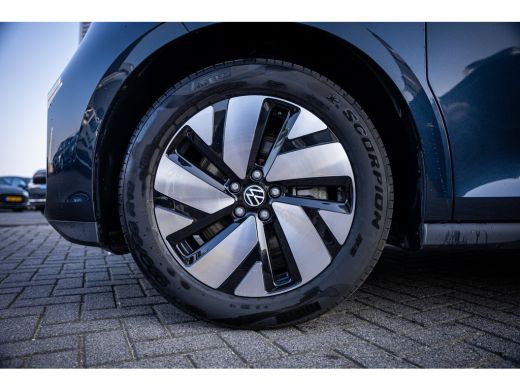 Volkswagen ID. Buzz Cargo Cargo Anniversary Edition 79 kWh TREKHAAK - TWO TONE - IQ LIGHT ActivLease financial lease