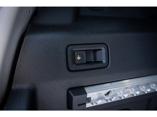 Volkswagen ID. Buzz Cargo Cargo Anniversary Edition 79 kWh TREKHAAK - TWO TONE - IQ LIGHT ActivLease financial lease