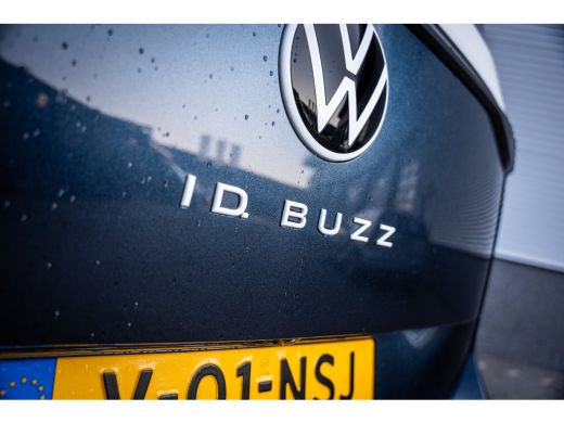 Volkswagen ID. Buzz Cargo Cargo Anniversary Edition 79 kWh TREKHAAK - TWO TONE - IQ LIGHT ActivLease financial lease