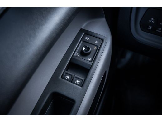 Volkswagen ID. Buzz Cargo Cargo Anniversary Edition 79 kWh TREKHAAK - TWO TONE - IQ LIGHT ActivLease financial lease