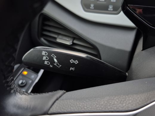 Volkswagen ID.3 First Plus 58 kWh Trekhaak | Matrix LED | Camera | Stuur+Stoelverwarming | ActivLease financial lease