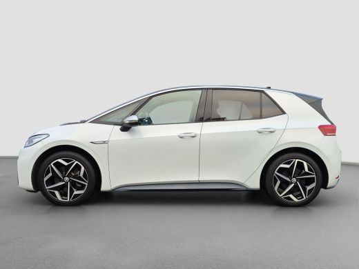 Volkswagen ID.3 First Plus 58 kWh Trekhaak | Matrix LED | Camera | Stuur+Stoelverwarming | ActivLease financial lease