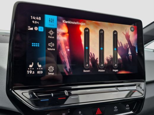 Volkswagen ID.3 First Plus 58 kWh Trekhaak | Matrix LED | Camera | Stuur+Stoelverwarming | ActivLease financial lease