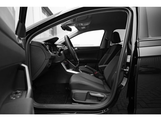 Volkswagen Polo Life Edition | Afneembare en afsluitbare trekhaak | Airconditioning automatisch (Climatronic), 2-... ActivLease financial lease