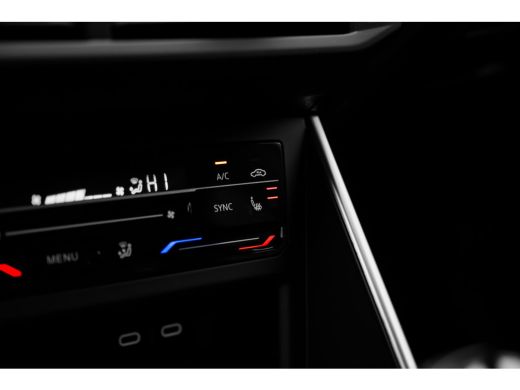 Volkswagen Polo Life Edition | Afneembare en afsluitbare trekhaak | Airconditioning automatisch (Climatronic), 2-... ActivLease financial lease