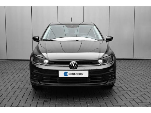 Volkswagen Polo Life Edition | Afneembare en afsluitbare trekhaak | Airconditioning automatisch (Climatronic), 2-... ActivLease financial lease
