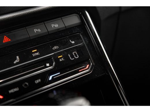 Volkswagen T-Roc 1.5 TSI 150pk R-Line Edition DSG ActivLease financial lease