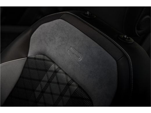 Volkswagen Tiguan 1.4 TSI 245pk eHybrid R-Line | Panoramadak | Trekhaak | Apple Carplay | l SOH 94% l Panoramadak l... ActivLease financial lease