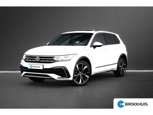 Volkswagen Tiguan 1.4 TSI eHybrid 245pk R-Line | Panoramadak | Trekhaak | Stoelen Elektrisch met Geheugen | Head-Up...