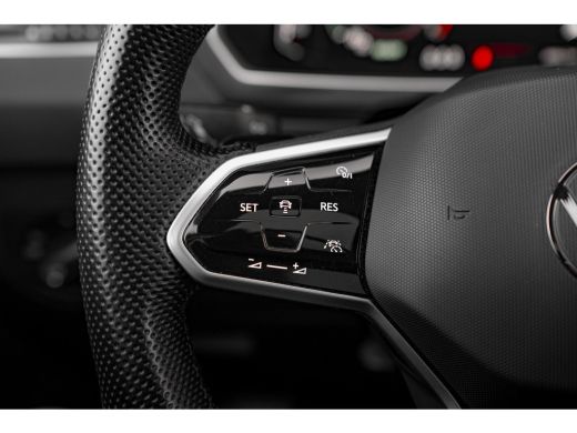 Volkswagen Tiguan 1.4 TSI eHybrid 245pk R-Line | Panoramadak | Trekhaak | Stoelen Elektrisch met Geheugen | Head-Up... ActivLease financial lease