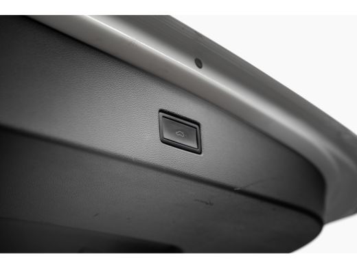 Volkswagen Tiguan 1.4 TSI eHybrid 245pk R-Line | Panoramadak | Trekhaak | Stoelen Elektrisch met Geheugen | Head-Up... ActivLease financial lease