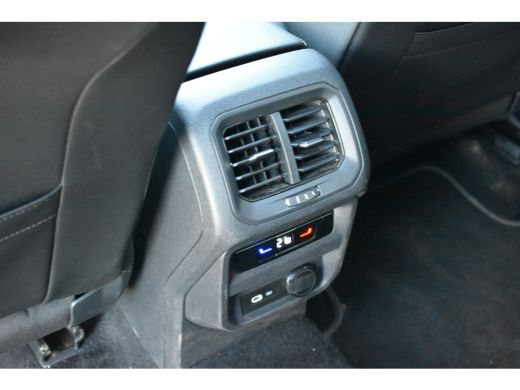 Volkswagen Tiguan Allspace 1.5 TSI 150PK R-Line Business+ 7P. | TREKHAAK | PANORAMADAK | 19 INCH | ELEKTR. A. KLEP | STUUR +... ActivLease financial lease