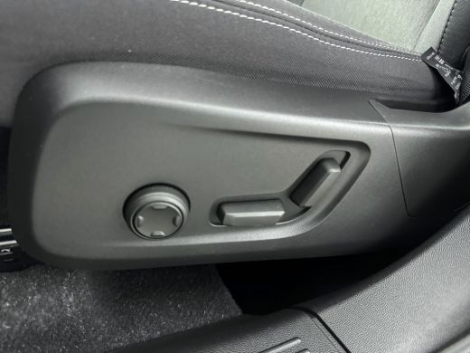 Volvo  XC40 T5 Recharge Inscription | Trekhaak | PDC V+A en Camera | Keyles Entry - Start | Elektrische achte... ActivLease financial lease