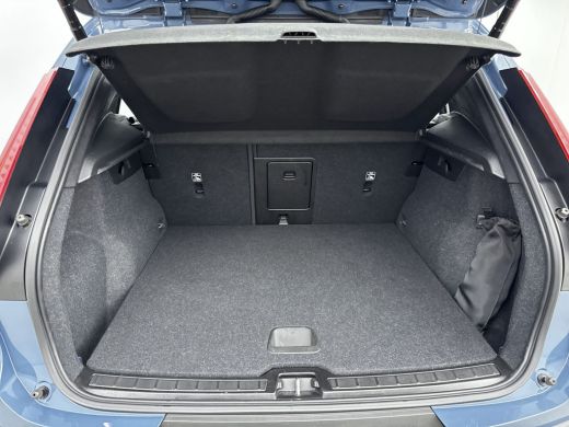 Volvo  XC40 T5 Recharge Inscription | Trekhaak | PDC V+A en Camera | Keyles Entry - Start | Elektrische achte... ActivLease financial lease