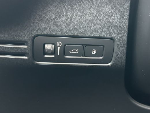 Volvo  XC40 1.5 T5 Recharge R-Design | Harman/Kardon | Pilot Assist | Trekhaak | 360 Camera | ActivLease financial lease