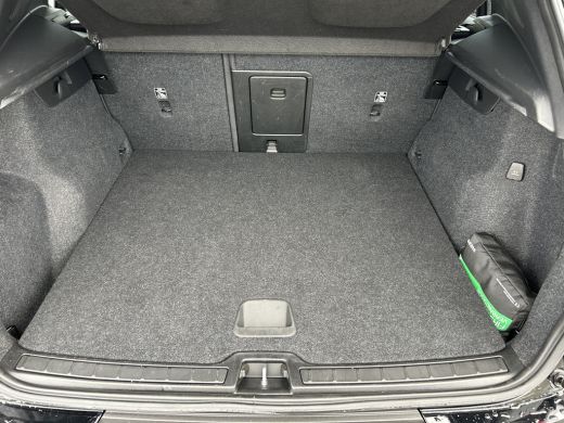 Volvo  XC40 1.5 T5 Recharge R-Design | Harman/Kardon | Pilot Assist | Trekhaak | 360 Camera | ActivLease financial lease