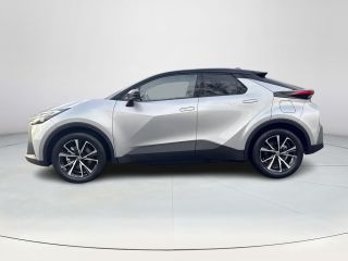Toyota C-HR 2.0 Plug-in Hybrid 220 First Edition | 06-10141018 Voor meer informatie