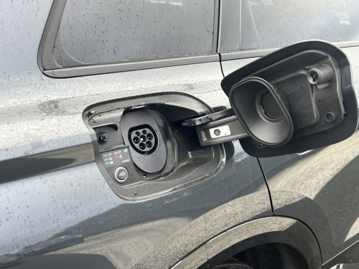 Audi Q6 e-tron Advanced edition 83 kWh ActivLease financial lease