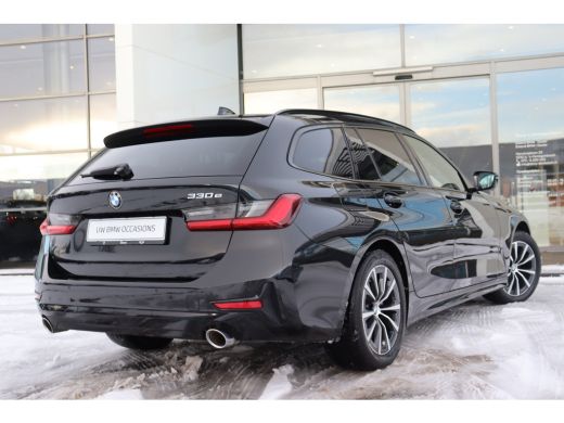 BMW 3 Serie Touring 330e High Executive Sport Line Automaat / Sportstoelen / LED / Live Cockpit Professional ... ActivLease financial lease