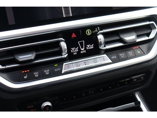 BMW 3 Serie Touring 330e High Executive Sport Line Automaat / Sportstoelen / LED / Live Cockpit Professional ... ActivLease financial lease