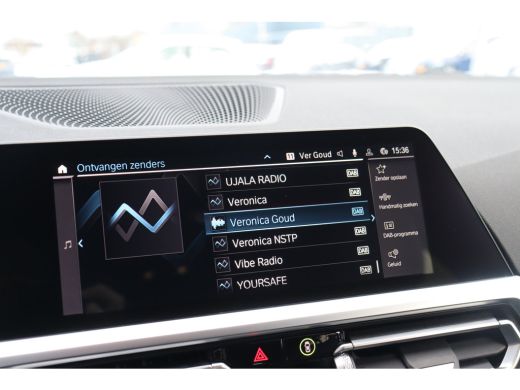 BMW 3 Serie Touring 330e High Executive Sport Line Automaat / Sportstoelen / LED / Live Cockpit Professional ... ActivLease financial lease