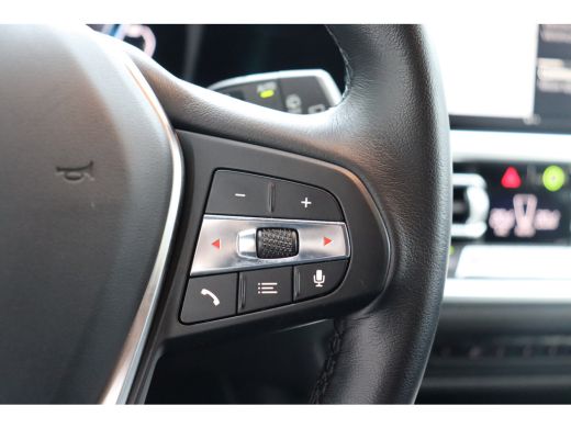 BMW 3 Serie Touring 330e High Executive Sport Line Automaat / Sportstoelen / LED / Live Cockpit Professional ... ActivLease financial lease