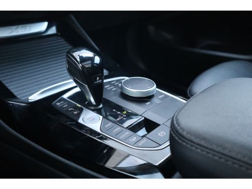 BMW X3 xDrive30e Business Edition Plus Pano Dak / Leder / 360 camera / HiFi / ActivLease financial lease