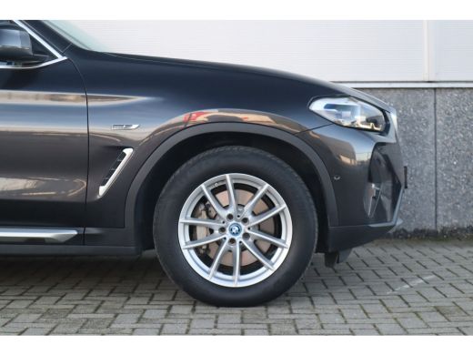 BMW X3 xDrive30e Business Edition Plus Pano Dak / Leder / 360 camera / HiFi / ActivLease financial lease