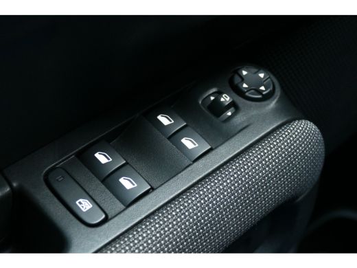 Citroën C3 Aircross 1.2 PURETECH 130PK SHINE AUTOMAAT / NAVI / CLIMA / PDC / 16"LMV / FULL-LED / STOELVERWARMING / BL... ActivLease financial lease