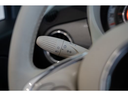 Fiat 500C 1.0 Hybrid Dolcevita | Parkeersensoren | Apple Carplay & Android Auto | Cruise Controle | Lichtme... ActivLease financial lease