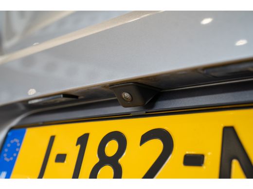 Opel Corsa 1.2 Turbo 100PK Elegance | Camera | Parkeersensoren | Climate Controle | Dodehoek bewaking | Appl... ActivLease financial lease