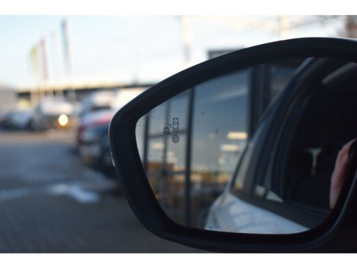 Opel Corsa-e Long Range Business Edition 51 kWh DEMO-DEAL! | Navigatie by App | Achteruitrijcamera | Climate C... ActivLease financial lease